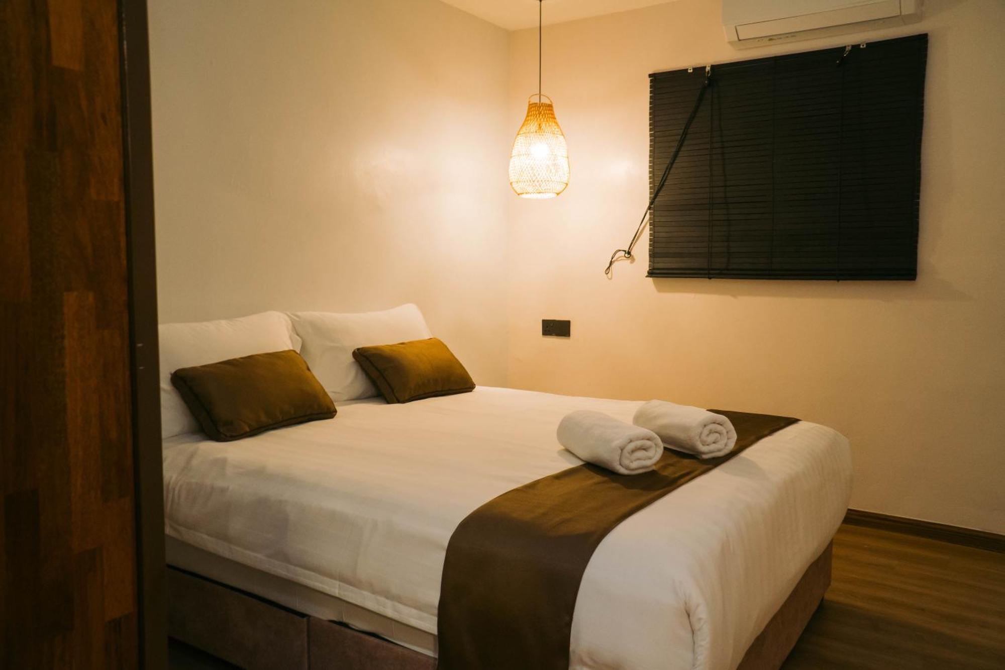 Mulyo Hotel Порт-Диксон Экстерьер фото