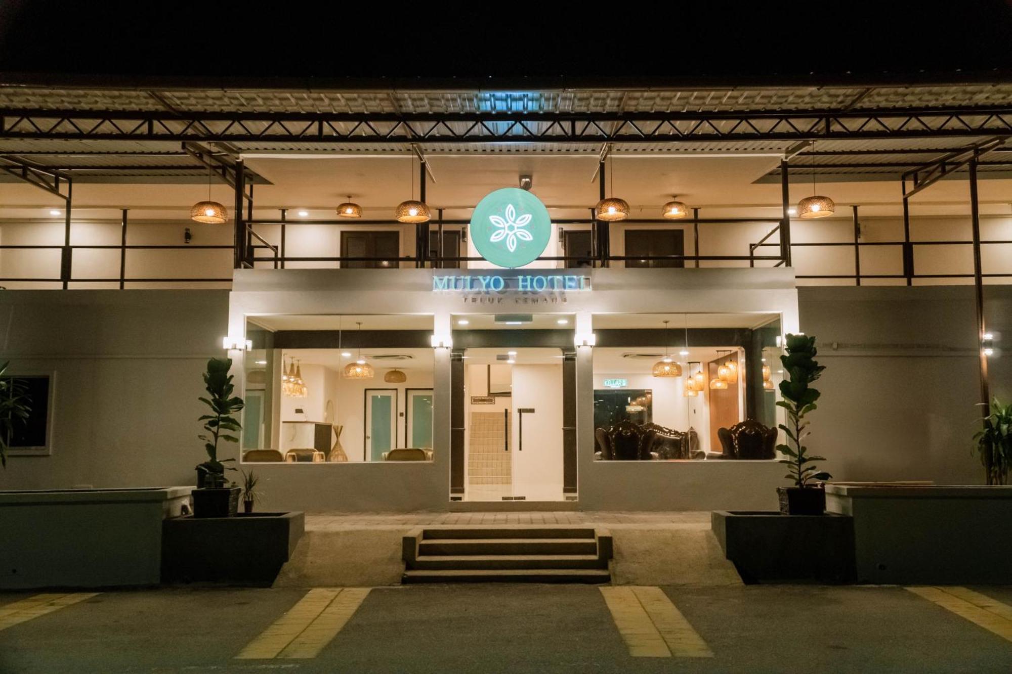 Mulyo Hotel Порт-Диксон Экстерьер фото